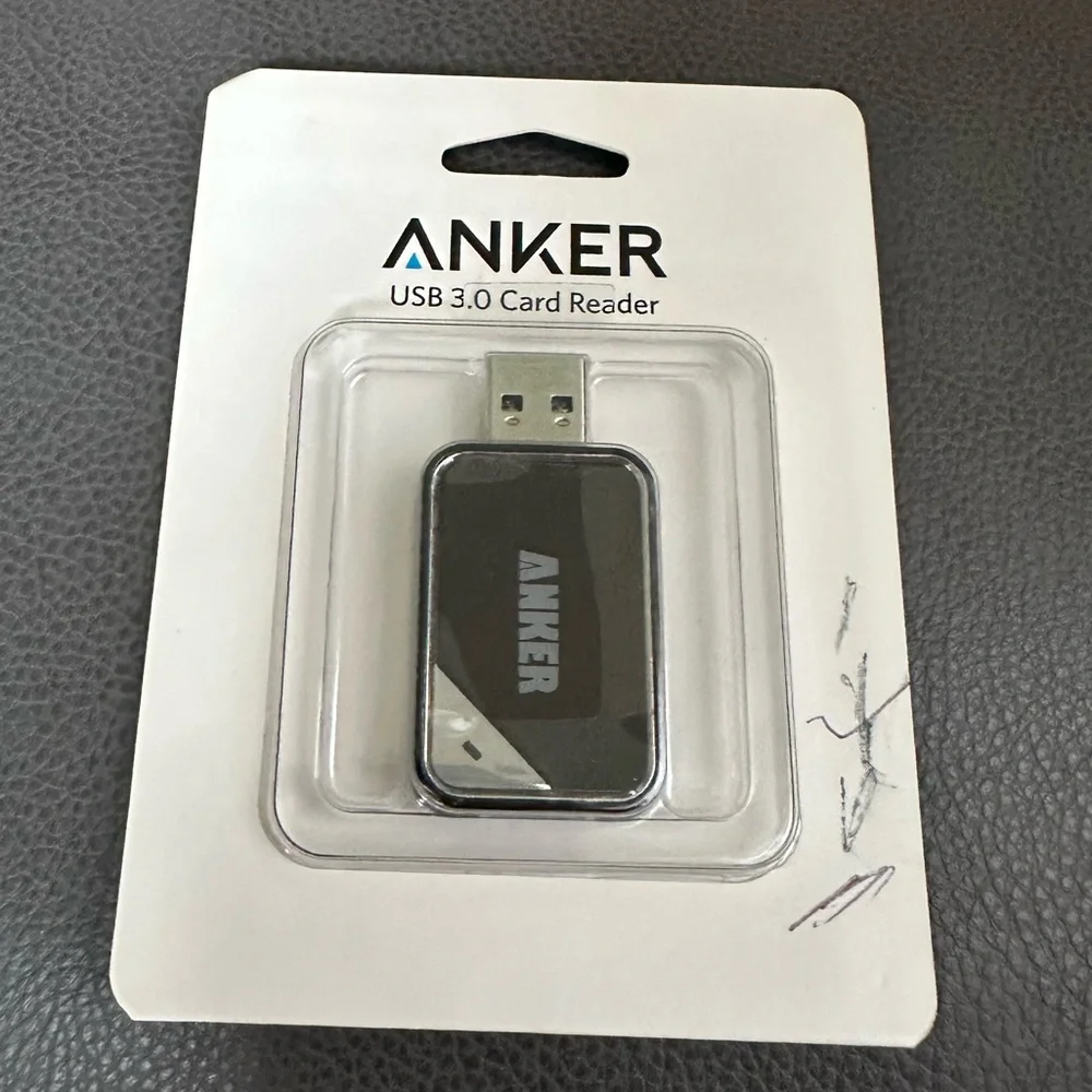 NWTs Anker USB 3.0 Card Reader